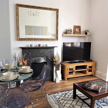 Beautifully Renovated 2 Bed Flat - Close To Beach Διαμέρισμα Σάουθεντ-ον-Ση Εξωτερικό φωτογραφία